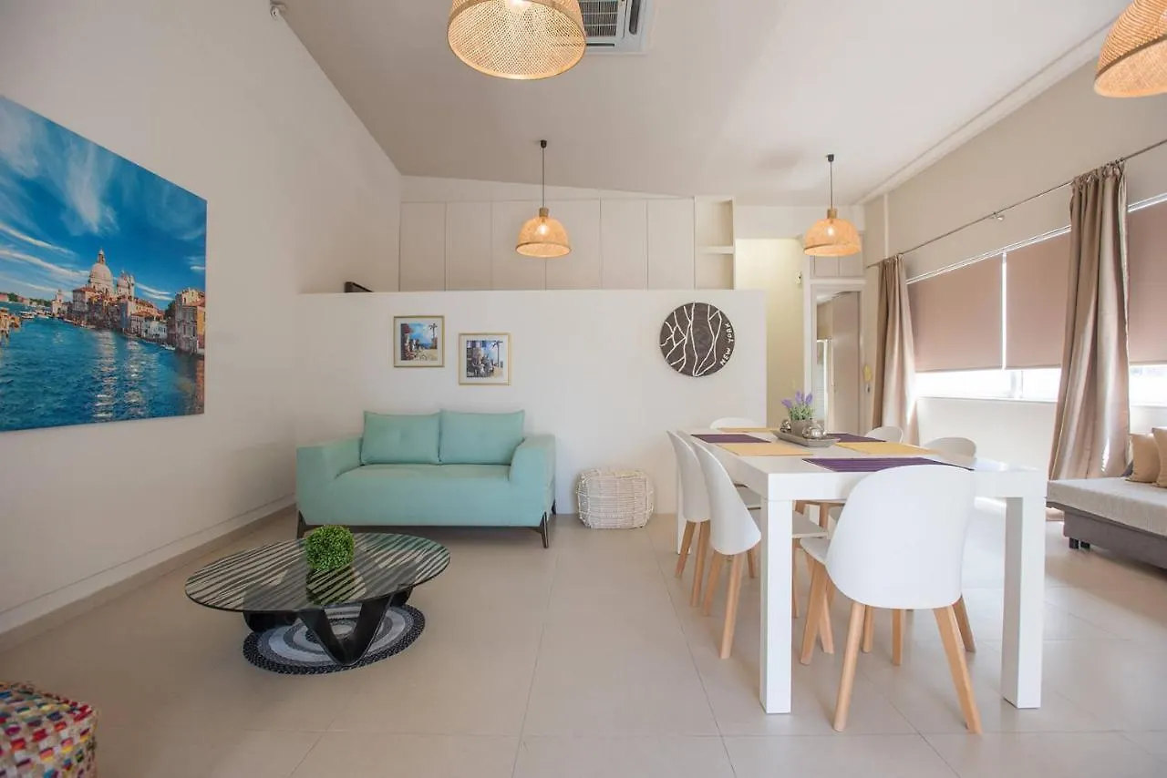 The Fifty Condo Heraklion  Apartment